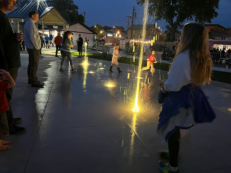 LIGHT THE NIGHT MILLER POINT PARK MCHENRY 2023 4